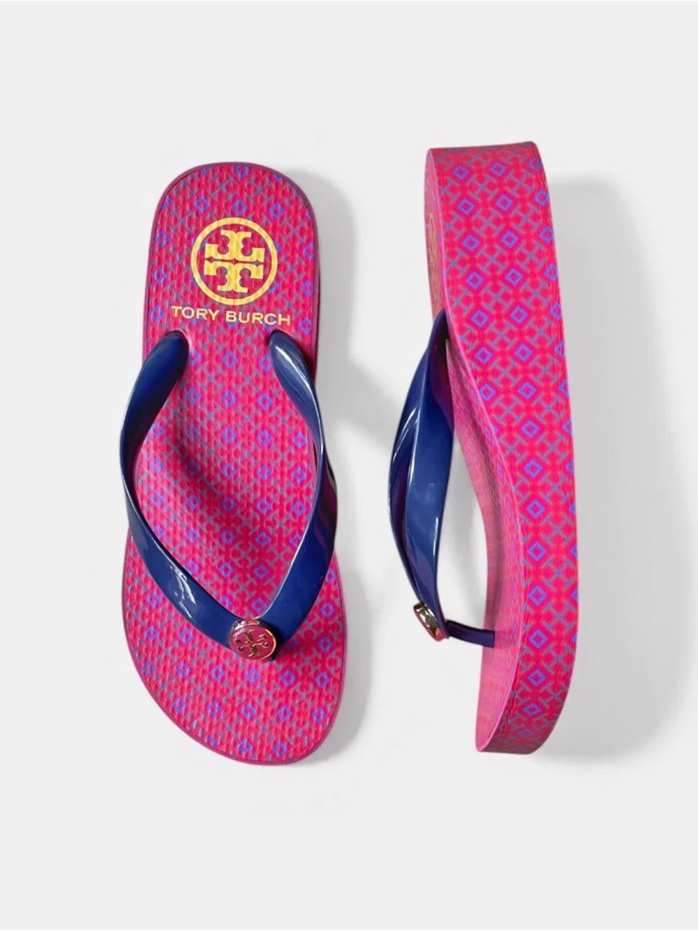 Tory Burch Thandie Wedge Flip Flop in Pink/Navy Blue Lattice Print, sz 6 - Picture 1 of 12